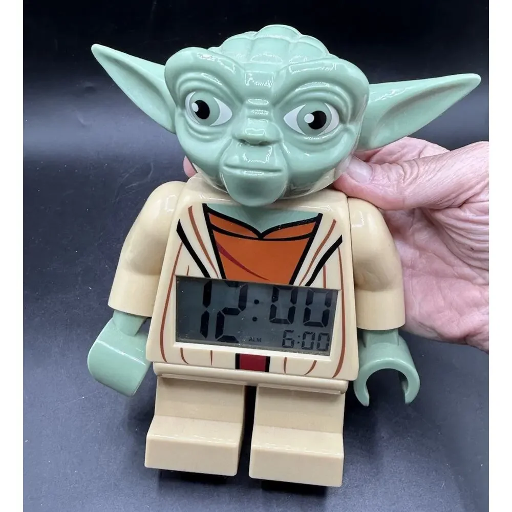 Lego Star Wars Minifigure YODA Poseable Alarm Clock WORKS GREAT!!